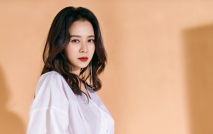 Song Ji Hyo Forces Diet Until Health Declines To Star Intruder