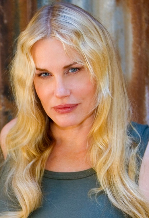 Daryl Hannah Bra Size Age Weight Height Measurements 